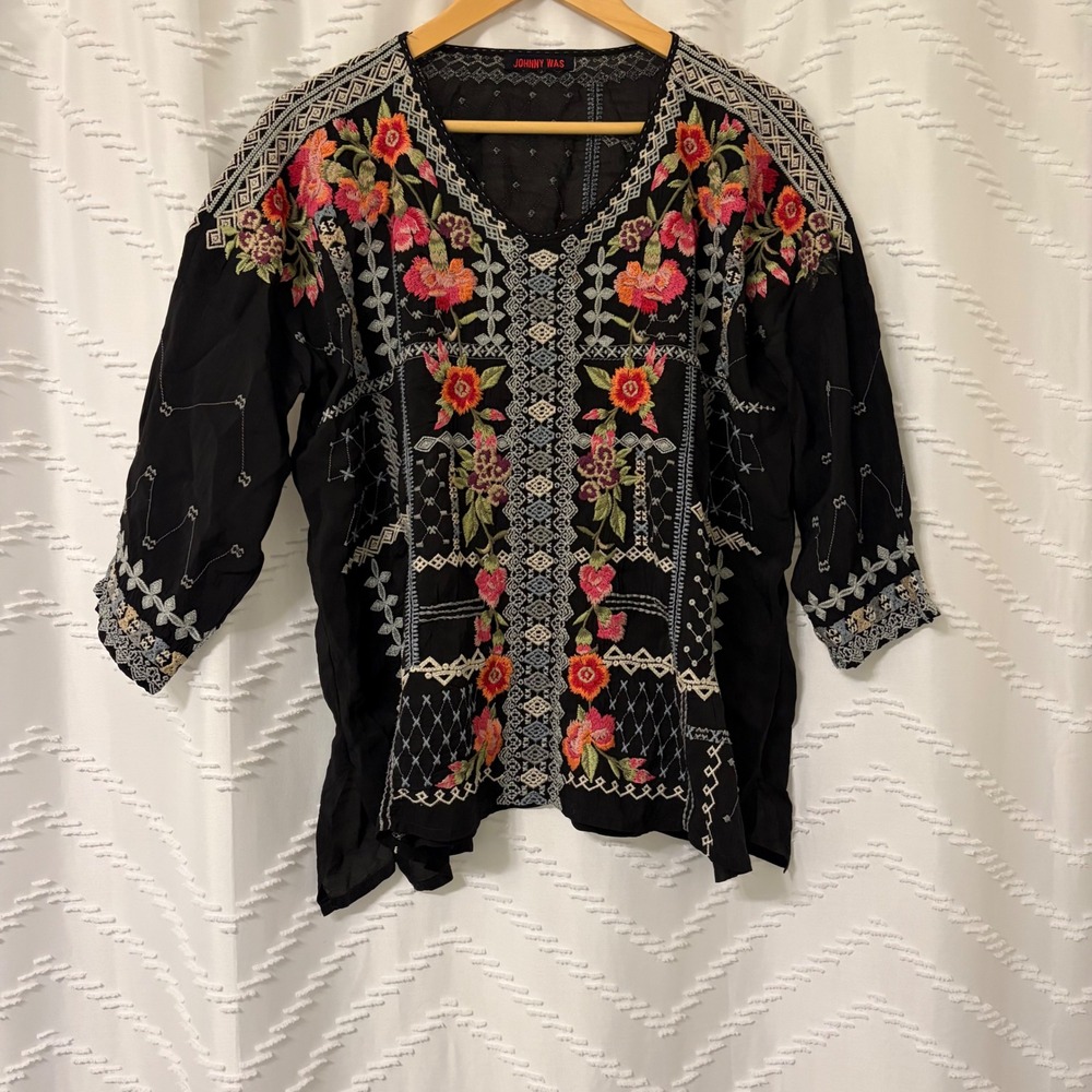 Johnny Was Black Embroidered Floral V-Neck Cupra Rayon Tunic Blouse C15318-6